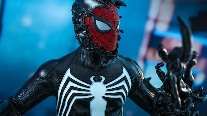 SPIDER-MAN 2 Hot Toys Figure Reveals A Spectacular New Look At Peter Parker's Alien Black Suit